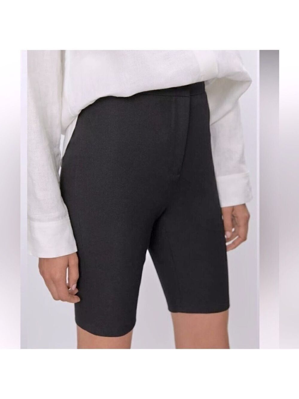 Aritzia Babaton Forte Short Formal Bike Shorts Elastic Back Black Zip Fly Size 6